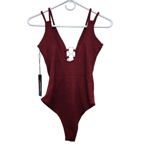 Ribbed Burgundy Bodysuit With Metal Ring Details Design By Hate Monde - Size S - Picture 4 of 11